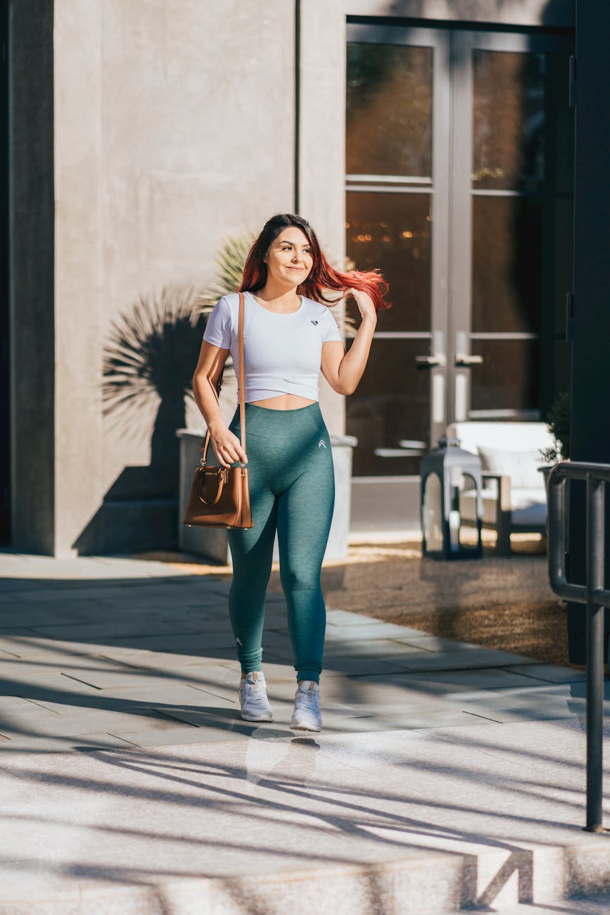 The Evolution of Athleisure: From Gym to Street Style